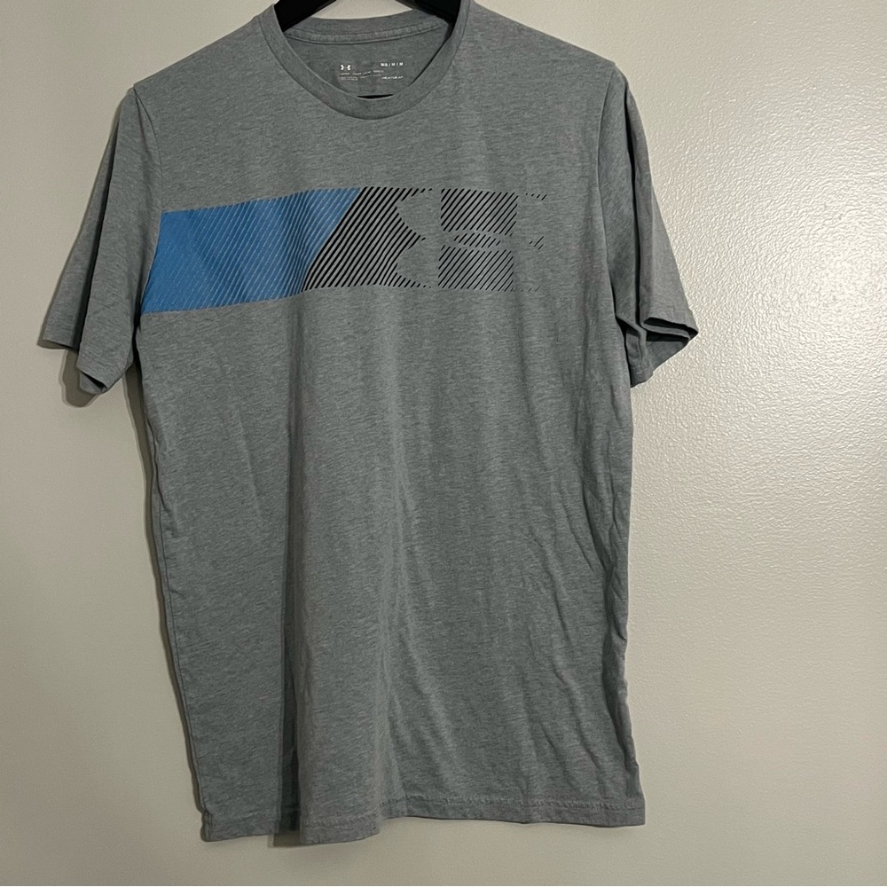 Under Armour Men's Gray Shirt, Medium